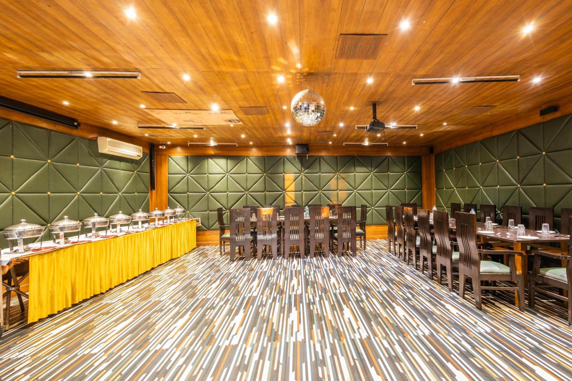 Treebo Premium Torrentium - A Heritage Hotel Шімла Екстер'єр фото