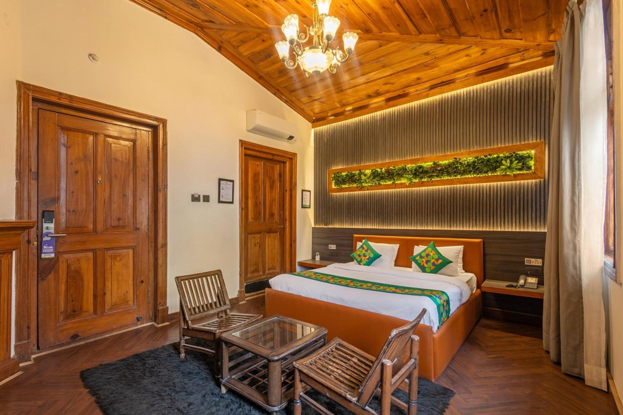 Treebo Premium Torrentium - A Heritage Hotel Шімла Екстер'єр фото